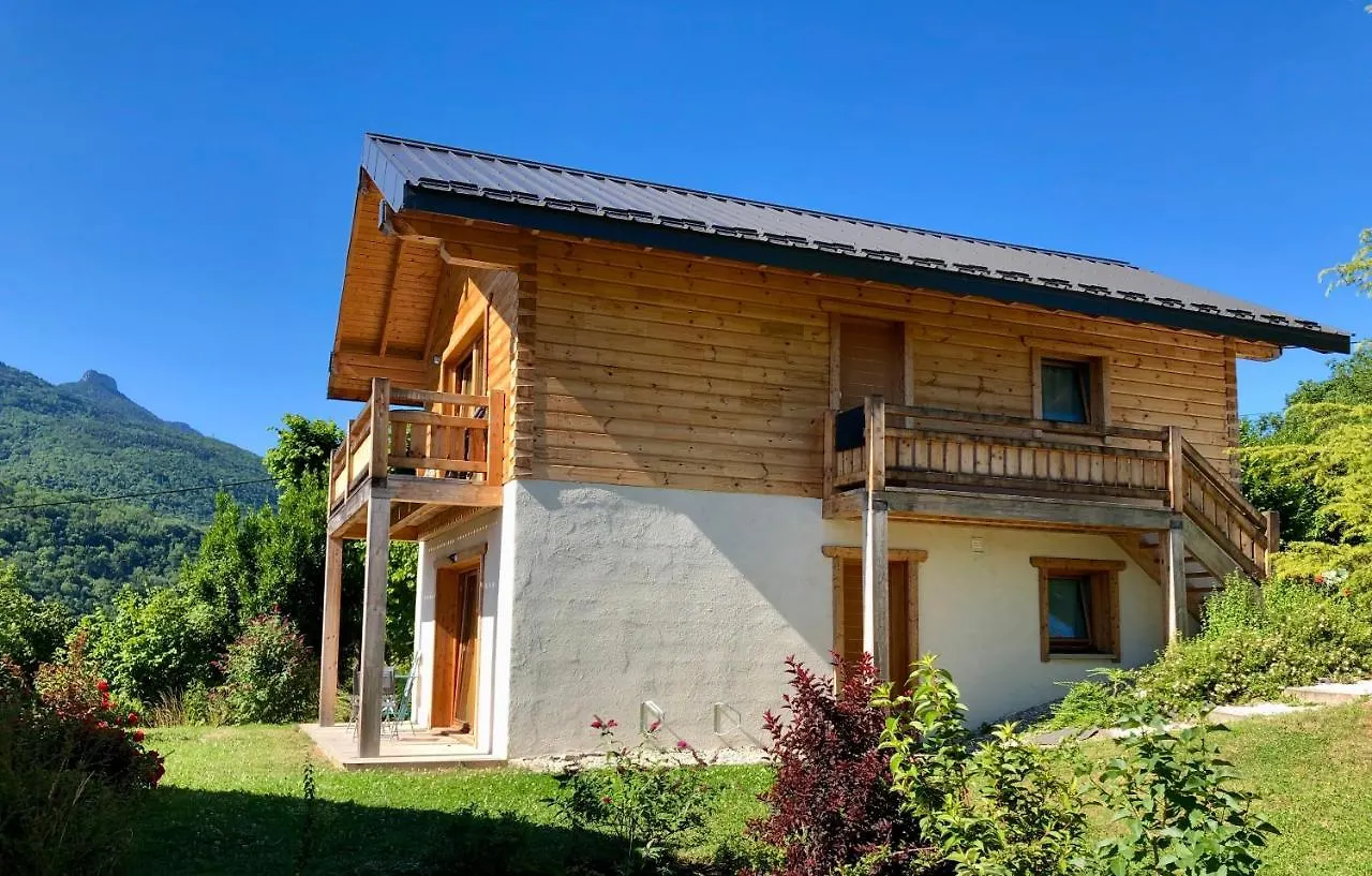 Appart 50M2 4 A 5 Pers Dans Chalet De Charme Vimines